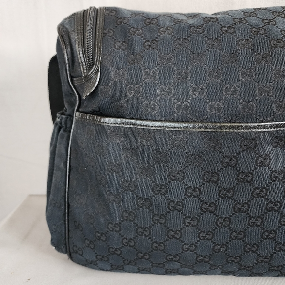 ✨️GUCCI GG Canvas Diaper Messenger Bag - Picture 6 of 16